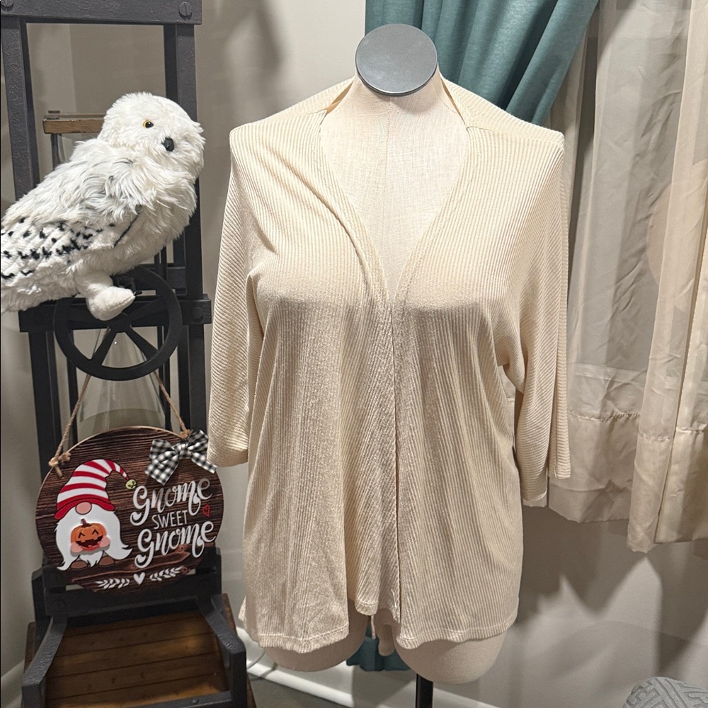 NWOT LuLaRoe Lindsay Beige Open Front Cardigan - Size: Small